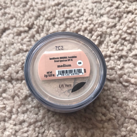 Bareminerals Original Foundation in Medium - Picture 2 of 4